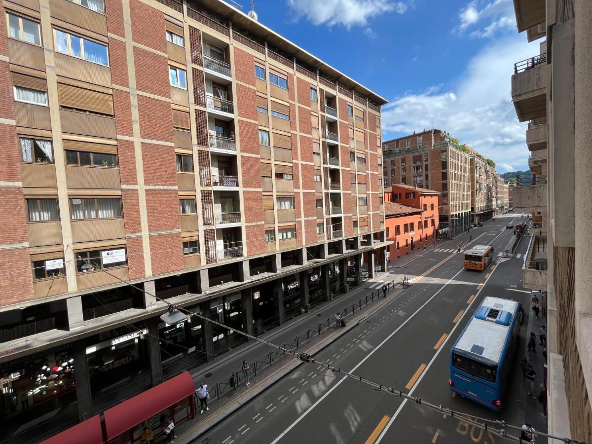 Appartamento Casa Marconi - Welcome In The Heart Of The City Bologna Esterno foto